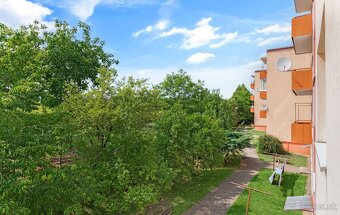 NA PREDAJ VEĽKOMETRÁŽNY 3-IZBOVÝ BYT V KÚPEĽNEJ OBCI SMRDÁKY - 17