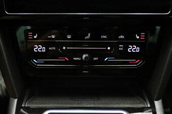 Volkswagen Passat Variant 2.0 TDI DSG EVO Highline - 17