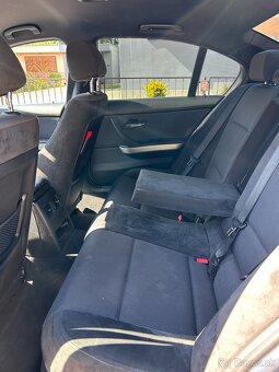 BMW Řada 3, 330d xDrive - 17