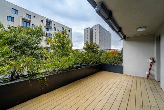 3i byt, ul. Strážovská 10 - NOVÁ TERASA, 79m2, terasa 25m2, - 17