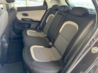 Kia Ceed 1.4i facelift 2016 Gold výbava - 17