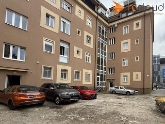 Na predaj 2 izbový byt po kompletnej rekonštrukcii priamo v  - 17