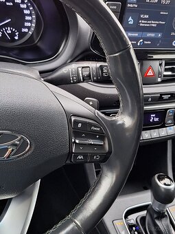 Hyundai i30 CW 1.5 T-GDi mHEV DCT Family, Pôvodný lak, SR - 17