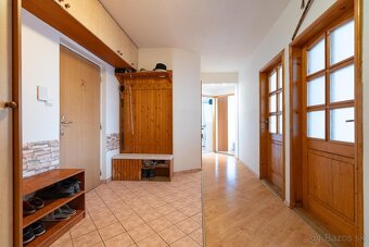 REZERVOVANÝ VEĽKOMETRÁŽNY 4 IZBOVÝ BYT S DVOMI LODŽIAMI - 17