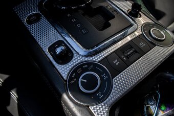Volkswagen Touareg R50 5,0TDI V10 - 17