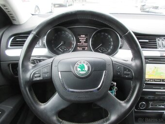 Škoda Superb 2.0 TDI CR 4x4 140k Elegance DSG - 17