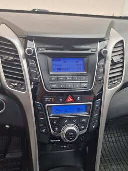 Hyundai i30 CW 1.6 CRDi 16V Style 94Kw AT6 SR - 17