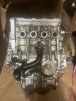 Yamaha FZS 600 Fazer Motor - 17