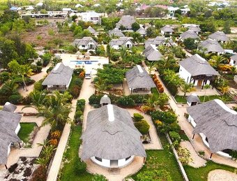 NA PREDAJ ROZPRÁVKOVÝ DOMČEK NA ZANZIBARE - 17