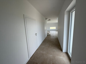 Na predaj 4-izbový dom / poschodový / vo vybavení ŠTANDARD - 17