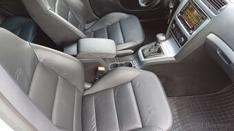 Škoda octavia combi RS.2.0TDI model2012dovoz top stav navi.. - 17