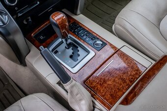 Toyota Land Cruiser V8 4.5 I D-4D Lux - 17