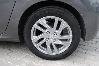 Peugeot 208 1.2 PureTech Active Pack⭐ODPOČET DPH⭐ - 17