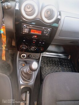Dacia Duster 4x4 Garmin - 17