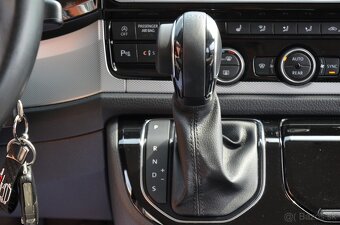 Volkswagen T6 Multivan 2,0 TDI HIGHLINE 4motion 150kw - 17
