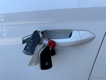 Škoda Octavia Combi IV 2.0 TDI SCR Style DSG - 17