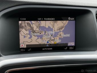 Volvo V60 D3 Cross Country 2.0D,Momentum,1Majiteľ - 17
