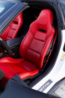 Chevrolet Corvette C7 STINGRAY - 17