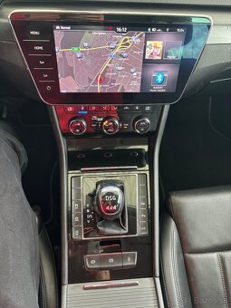 Škoda Superb Combi 2.0 TDI 4x4 - 17