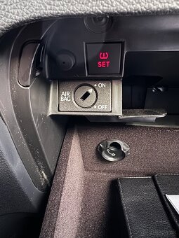 Volkswagen Scirocco  1,4 Tsi 90 kW rv .6/2011 - 17