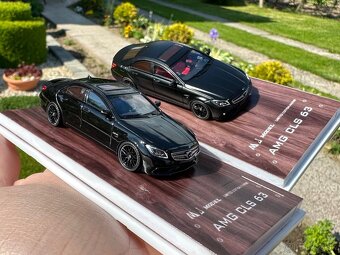 MJ Mercedes CLS 63 (1:64) - 17