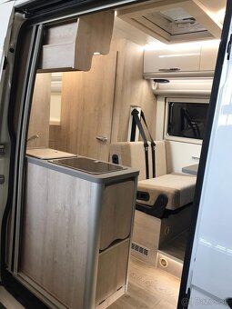 Obytná dodávka VW Crafter 2019 prestavaná v Turčan Auto - 17