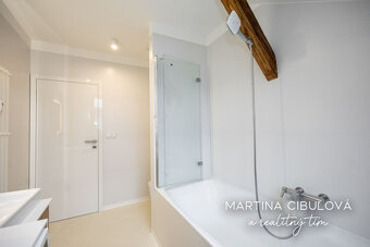 2.5 izbový byt s parkingom v centre Banskej Bystrice je na p - 17