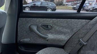 Predám Peugeot 406 s poškodeným motorom - 17