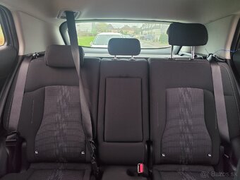Kia Sportage 1.6 T-GDi Gold - 17