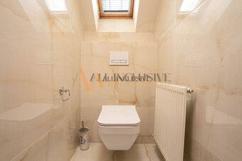 ALL INCLUSIVE | NA PREDAJ 5 IZB POSCHODOVÝ RD S GARÁŽOU , HR - 17