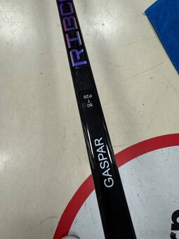 UPLNE NOVA PROFI HOKEJKA CCM RIBCOR TRIGGER 7 PRO + CUSTOM - 17