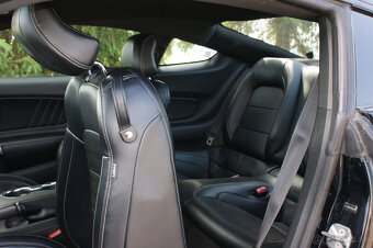 Ford Mustang 5.0 Ti-VCT V8 GT A/T - 17