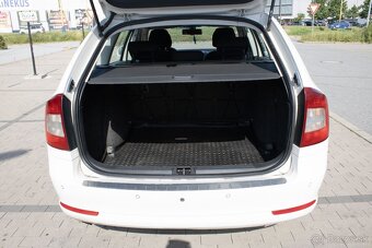 Škodu Octavia Combi 1.6 TDI CR DPF - 17