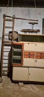 Starožitný nabytok - 17