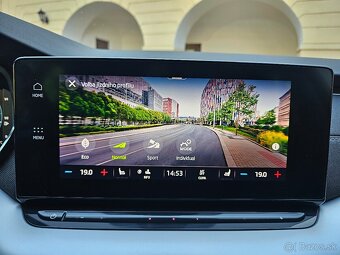 Škoda Octavia Combi IV 2.0 TDI DSG F1 Style DVD Kamera R17 - 17