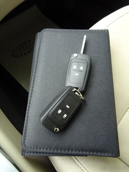 Opel Insignia SPORTS TOURER 2.0 CDTi 4x4 automat, Prodáno - 17