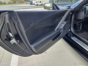 2014 Chevrolet Corvette C7 6.2 V8, perfektní stav - 17