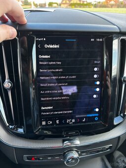Volvo XC60 B4 R-Design A/T (odpočet DPH) - 17