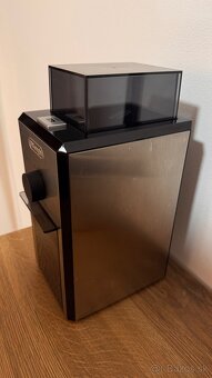 Pákový kávovar a mlynček Delonghi s príslušenstvom - 17