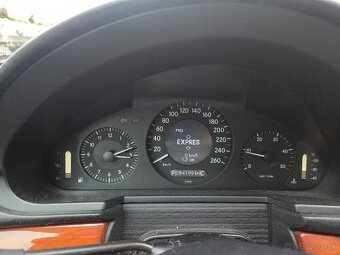 Mercedes benz E220 cdi (125kw) facelift - 17