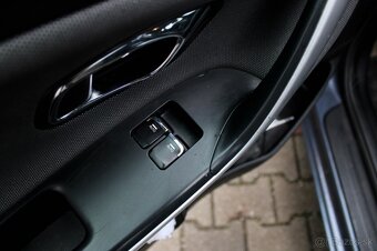 Kia Ceed 1.4 CRDi Silver - 17