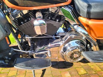 Electra Harley Davidson - 17