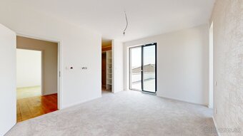 ŠTÝLOVÝ 5-IZBOVÝ RODINNÝ DOM S DVOJGARÁŽOU A BAZÉNOM - 17