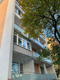 BA III. Nové mesto -2 izbový zariadený byt - 17