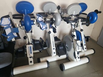 Rehabilitačný bicykel Motomed Viva2 na ruky nohy - 17