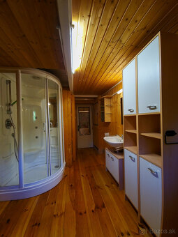 NA PREDAJ REKREAČNÁ CHATA v obci Drienica - 17