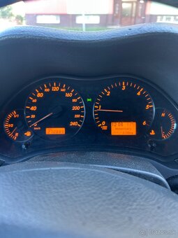 Toyota Avensis 2.0 93kw - 17