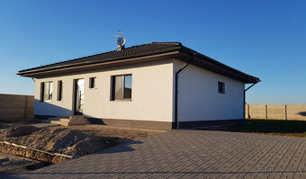 4 izbový BUNGALOV- Moravany nad Váhom DOLINKY s pozemkom 669 - 17