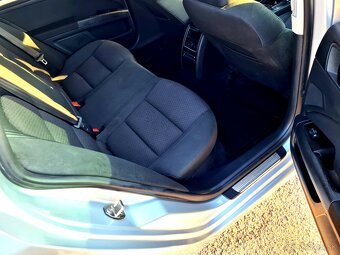 Škoda Superb 2 Combi 2,0TDI 103KW Elegance - 17
