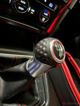 Volkswagen Golf GTi 2.0Tsi 2017 300ps M6 - 17